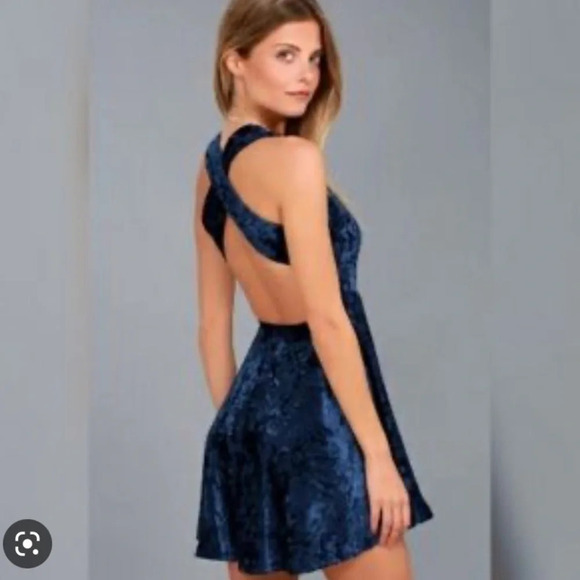 Lulu's NWT Solo Album Blue Backless Velvet Skater Dress Size XL - Picture 3 of 8